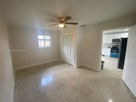 9228 SW 37th Street Miami FL 33165