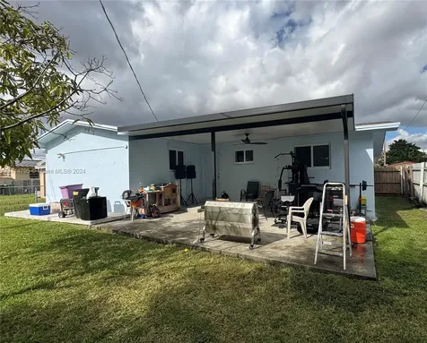 9228 SW 37th Street Miami FL 33165