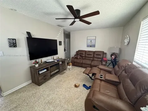 9228 SW 37th Street Miami FL 33165