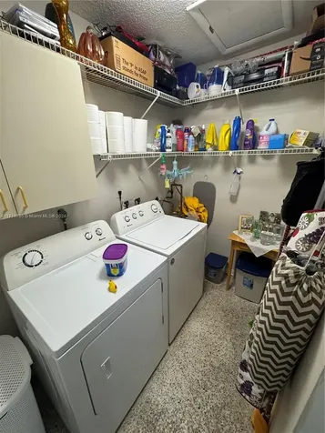 9228 SW 37th Street Miami FL 33165