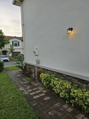 1010 White Oak Terrace Riviera Beach FL 33410