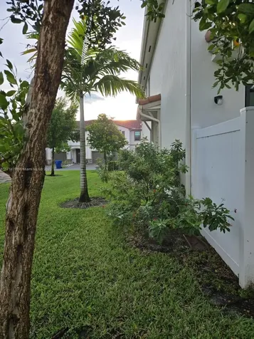 1010 White Oak Terrace Riviera Beach FL 33410