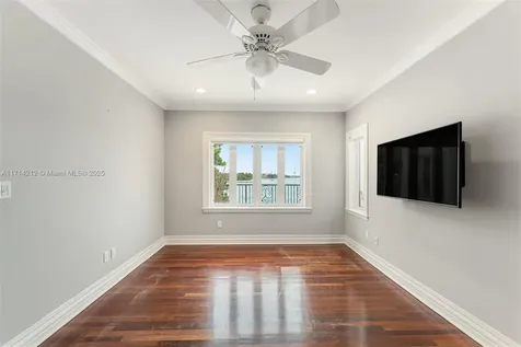 11 E Rivo Alto Drive Miami Beach FL 33139