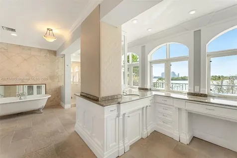 11 E Rivo Alto Drive Miami Beach FL 33139