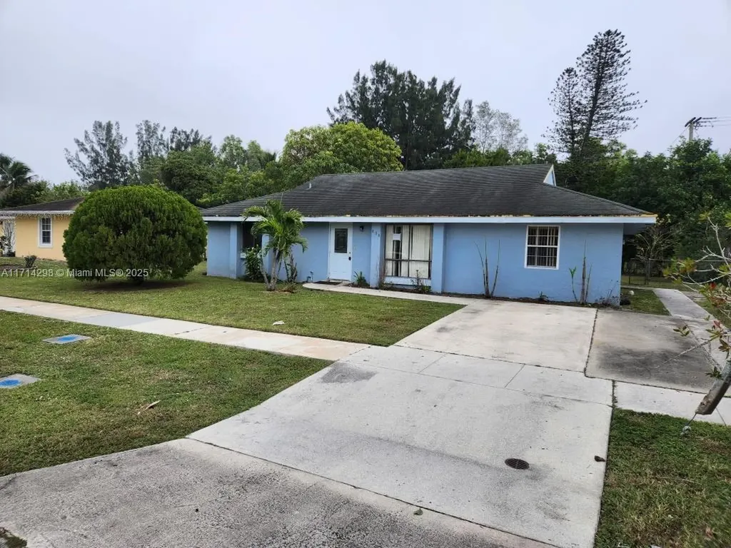 880 Camellia Drive Royal Palm Beach FL 33411