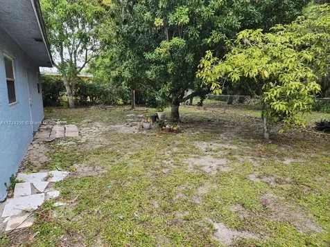 880 Camellia Drive Royal Palm Beach FL 33411