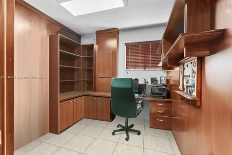 3208 SW 143rd Place Miami FL 33175