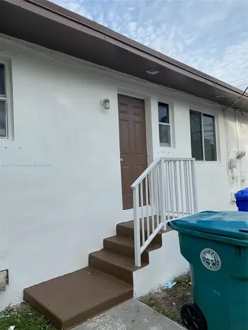 2900 NW 10th Avenue Miami FL 33127
