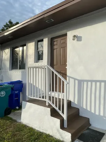 2900 NW 10th Avenue Miami FL 33127