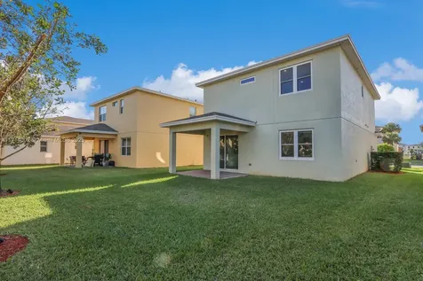 1981 NW Cataluna Circle Port St. Lucie FL 34986