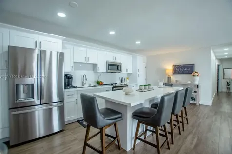 8341 SW 12th Terrace Miami FL 33144