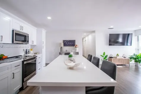 8341 SW 12th Terrace Miami FL 33144