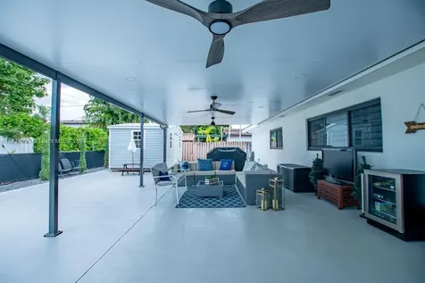 8341 SW 12th Terrace Miami FL 33144