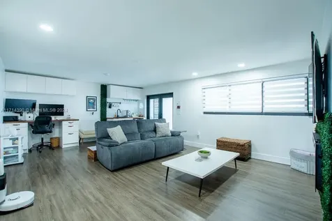 8341 SW 12th Terrace Miami FL 33144