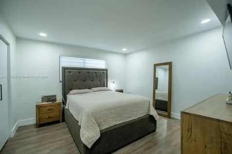 8341 SW 12th Terrace Miami FL 33144