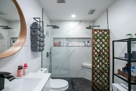 8341 SW 12th Terrace Miami FL 33144