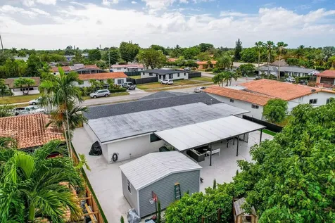 8341 SW 12th Terrace Miami FL 33144