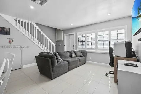 10731 NW 10th Street Pembroke Pines FL 33026