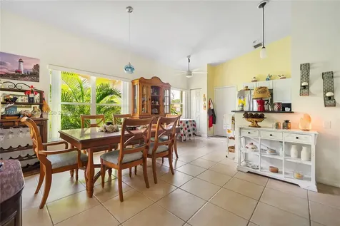 453 NW Lismore Lane Port St. Lucie FL 34986