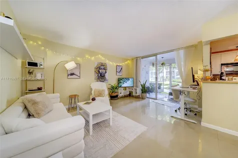 1040 SE 4th Avenue Deerfield Beach FL 33441