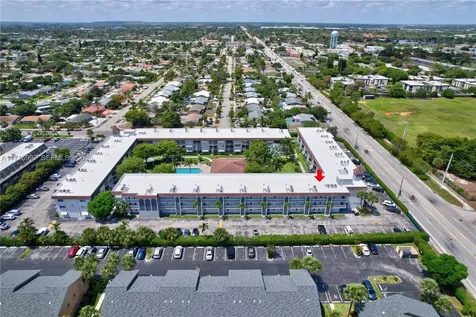 1040 SE 4th Avenue Deerfield Beach FL 33441
