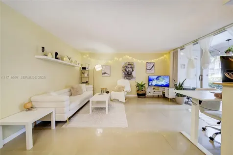 1040 SE 4th Avenue Deerfield Beach FL 33441
