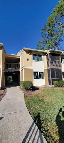 13285 Arbor Pointe Circle Tampa FL 33617