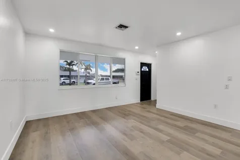 7861 NW 14th Street Pembroke Pines FL 33024