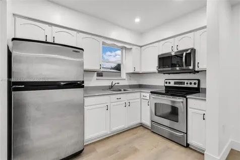 7861 NW 14th Street Pembroke Pines FL 33024