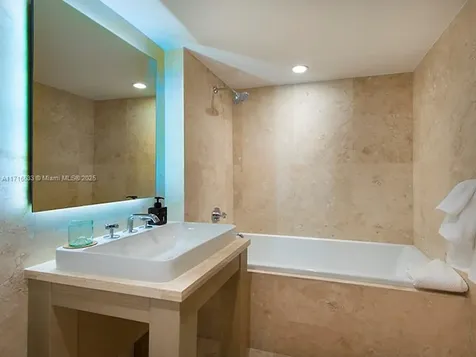 102 24th Street Miami Beach FL 33139