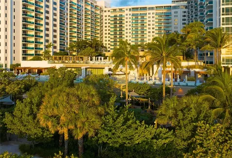 102 24th Street Miami Beach FL 33139