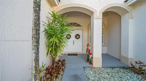 2420 Fairways Drive Homestead FL 33035
