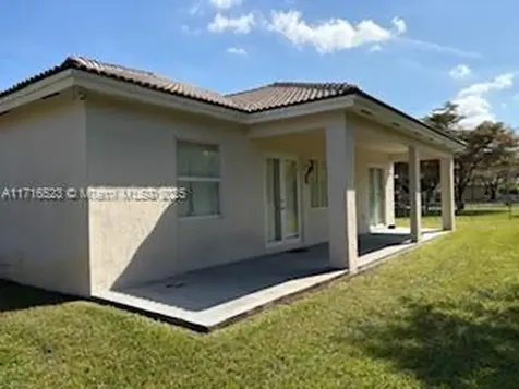 2420 Fairways Drive Homestead FL 33035