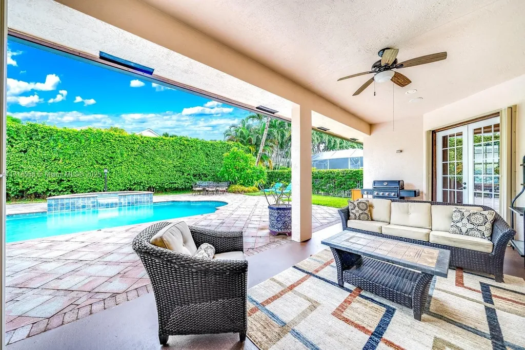 8608 SE Antigua Jupiter FL 33458
