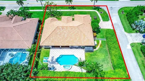 8608 SE Antigua Jupiter FL 33458