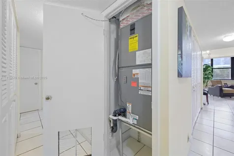 20401 NE 30th Avenue Aventura FL 33180