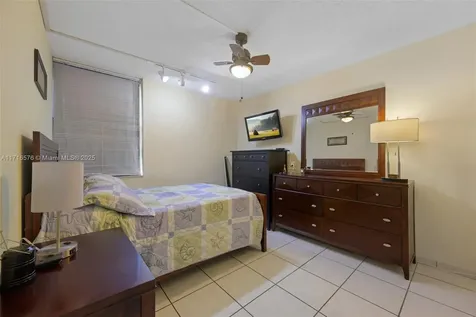 20401 NE 30th Avenue Aventura FL 33180