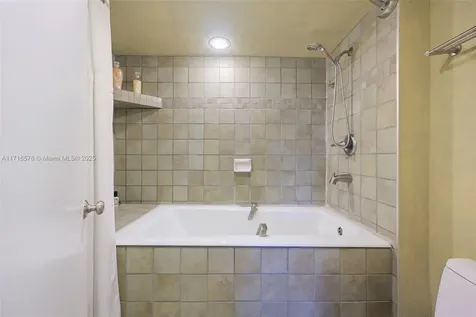 20401 NE 30th Avenue Aventura FL 33180