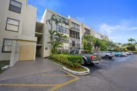 20401 NE 30th Avenue Aventura FL 33180