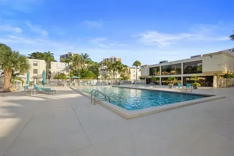 20401 NE 30th Avenue Aventura FL 33180