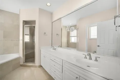 3035 Allamanda Street Miami FL 33133
