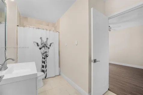 3035 Allamanda Street Miami FL 33133
