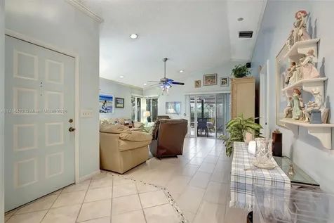 2061 NW 37th Avenue Coconut Creek FL 33066