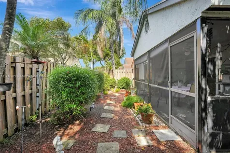 2061 NW 37th Avenue Coconut Creek FL 33066