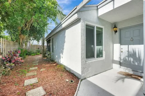 2061 NW 37th Avenue Coconut Creek FL 33066