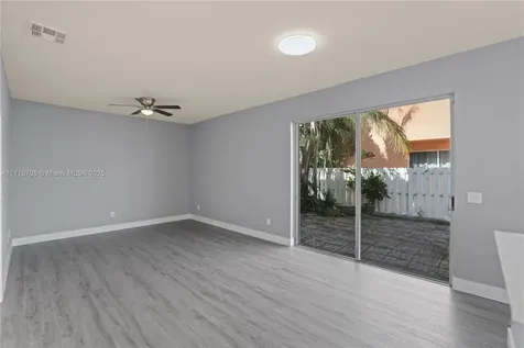 10161 NW 5th Street Pembroke Pines FL 33026