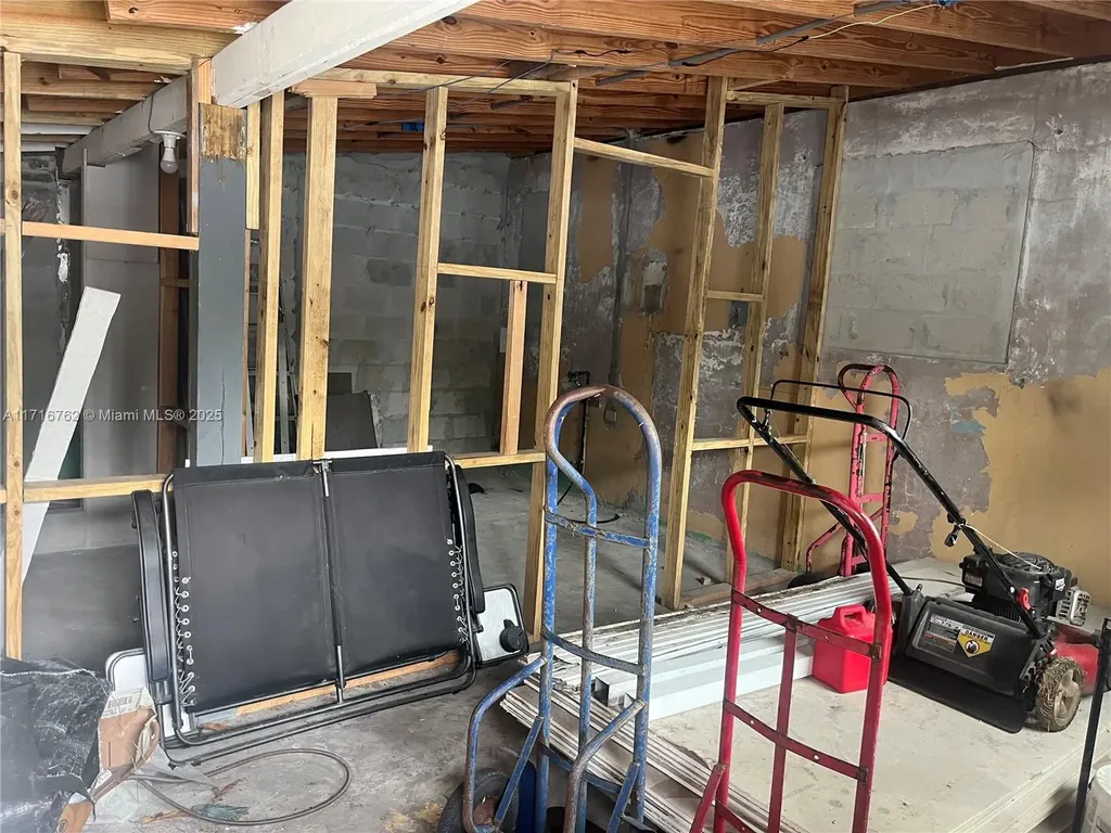 2900 Davie Boulevard Fort Lauderdale FL 33312