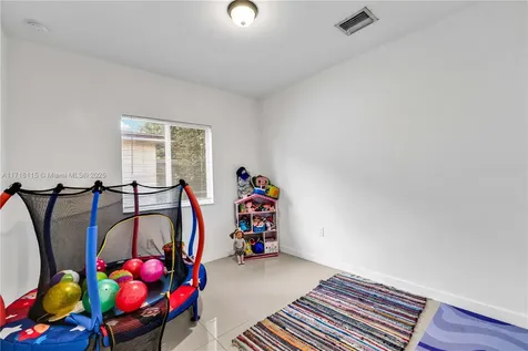 1971 NW 57th Street Miami FL 33142