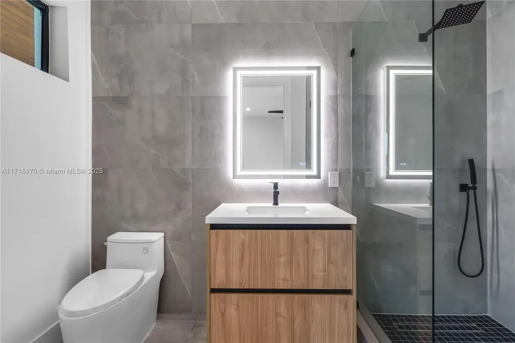 537 NE 14th Avenue Fort Lauderdale FL 33301