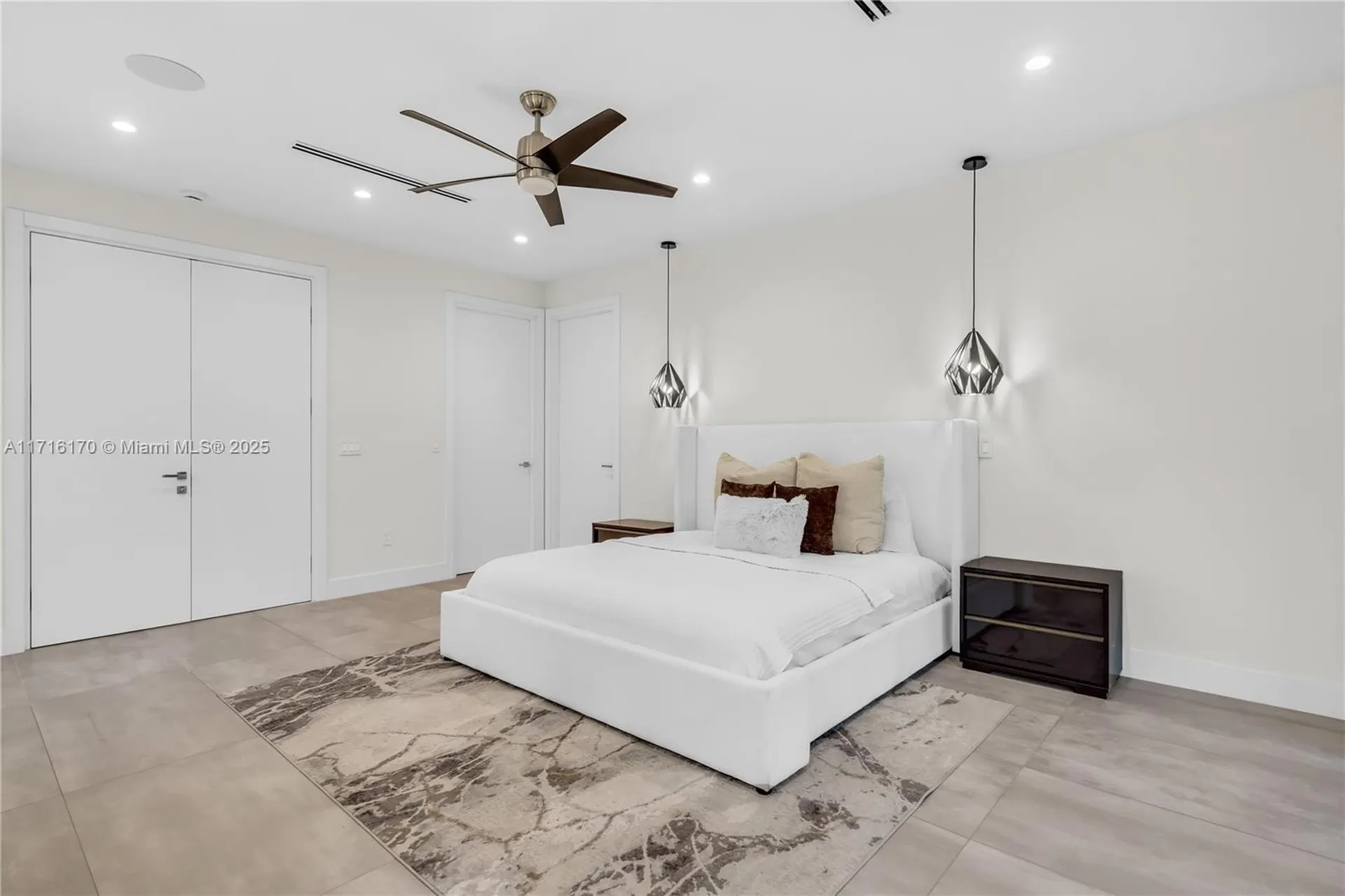 537 NE 14th Avenue Fort Lauderdale FL 33301